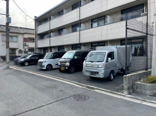 レオパレスＭＩＴＯⅡのその他|駐車場は別途料金が必要です。