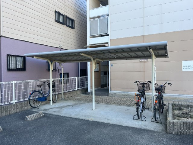 レオパレスエスペランサ石切のその他|駐輪場です。