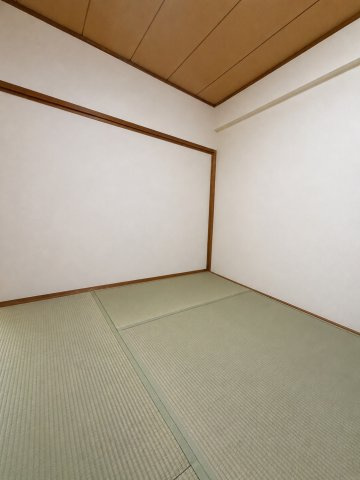【和室】 | 東大和グリーンタウン１号棟 | 約6帖の和室です。