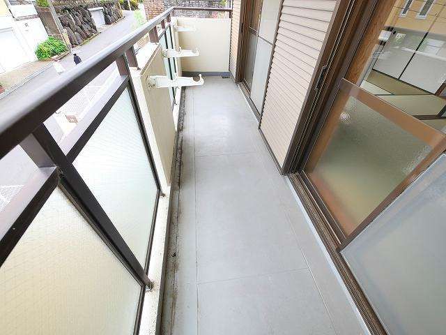 ロイヤル静和テラスハウスのバルコニー