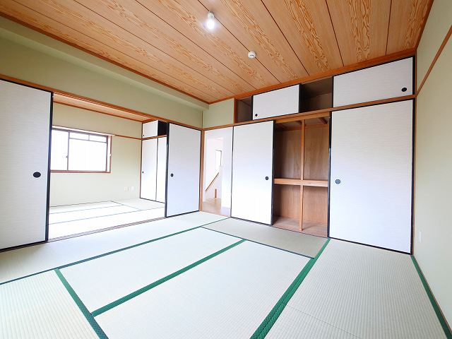 ロイヤル静和テラスハウスの和室