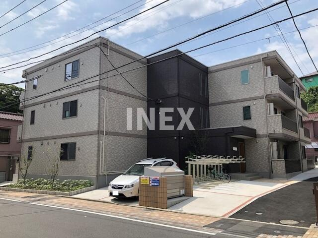 横浜市中区本郷町３丁目の賃貸マンションの外観