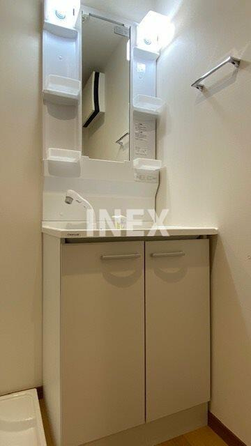 横浜市中区本郷町３丁目の賃貸マンションの独立洗面台