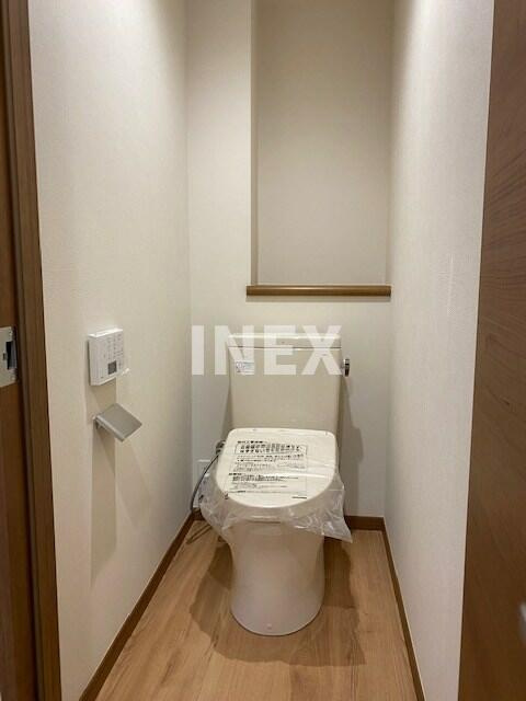 横浜市中区本郷町３丁目の賃貸マンションのトイレ