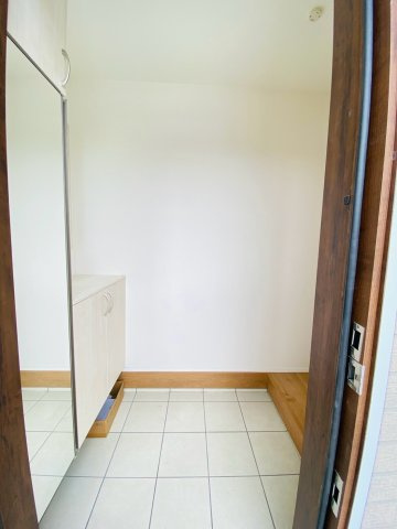 よかタウン／南区出仲間6丁目3期／1号棟の玄関