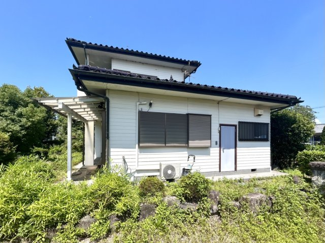 【中古戸建】高崎市石原町の外観|■外観｜閑静な住宅街で始める新しい暮らし♪開放的な毎日をあなたへ(^^♪