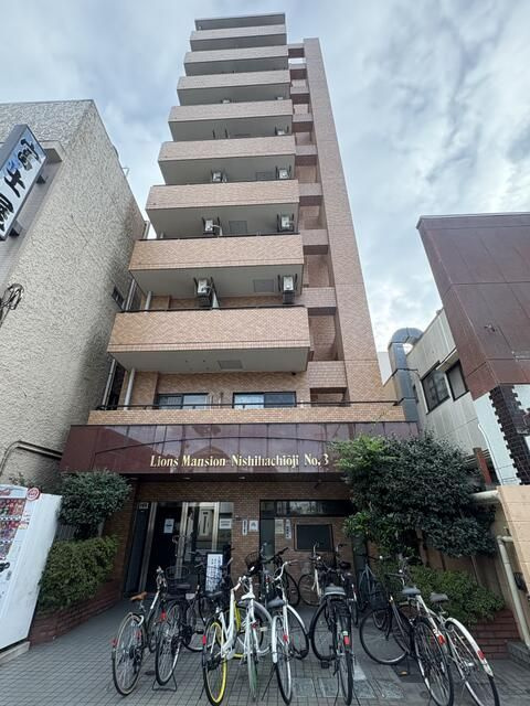 八王子市八木町の賃貸マンションの外観