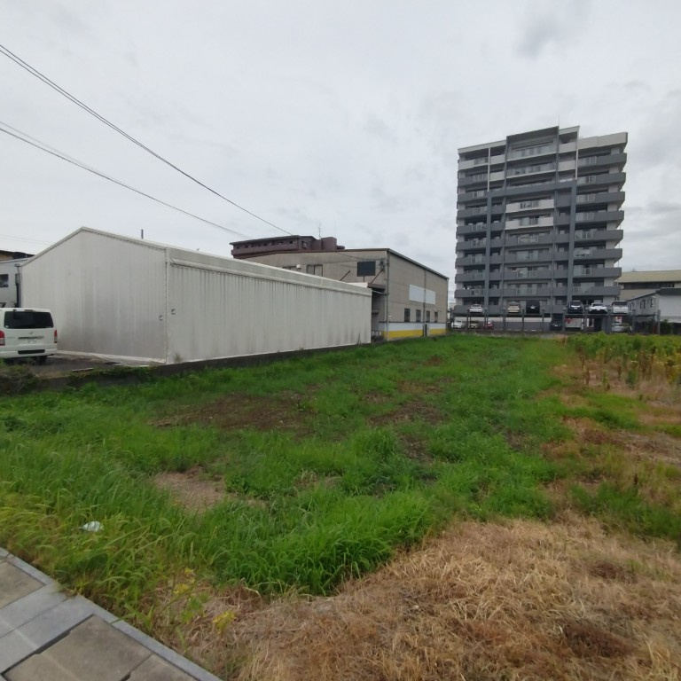 ６３９３６　岐阜市茜部菱野土地の外観