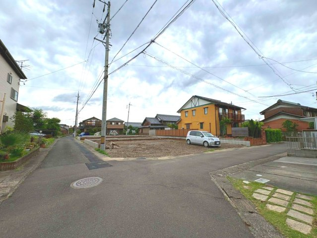 リーブルガーデン　岐阜市下奈良2丁目　全3区画分譲の前面道路含む現地写真|「現地（2026年7月16日）撮影」　
■前面道路　
■ヤマダ不動産　株式会社リライフ
