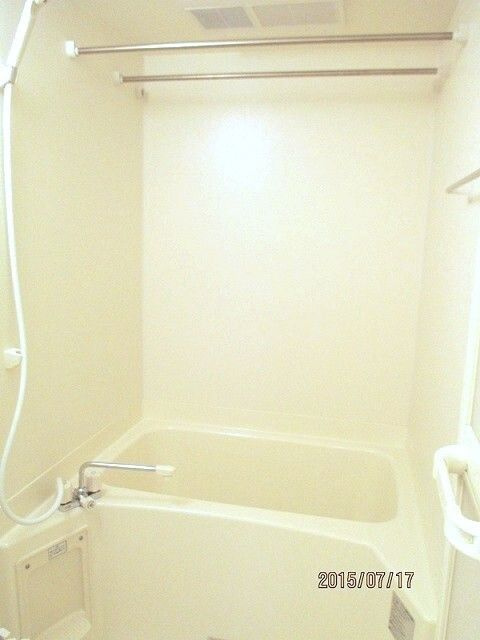 コンフォール蘇我の浴室