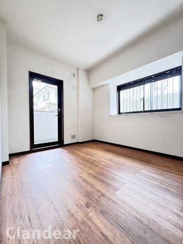 ダイアパレス北綾瀬ＩＩＩの洋室|ドキドキの新生活も、安心してスタート。ぴったりの住まいを見つけませんか？クランディアが一緒に住まい選びをサポートします‼　まずは、お気軽にお問合せください　＃クランディア
