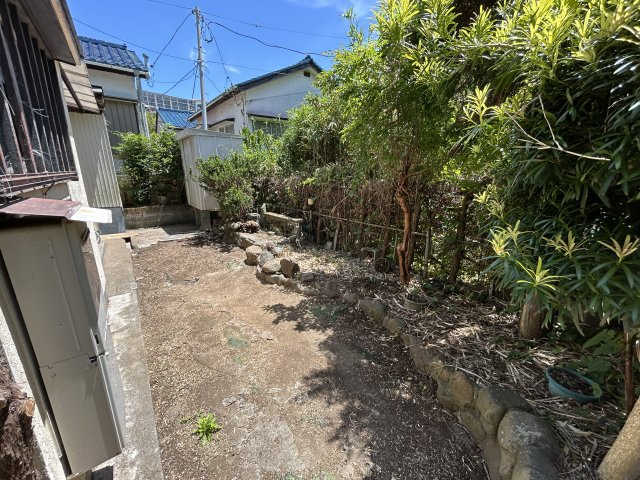 東伊豆町　奈良本の庭