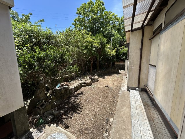 東伊豆町　奈良本の庭