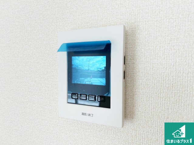 ●29(土)30(日)現地案内可能！　北葛城郡広陵町三吉赤部の防犯設備|カラーモニターインターホン！声だけでなく来訪者の姿や顔がモニターで確認できるので、小さなお子様がいらっしゃるご家庭でも安心できます！