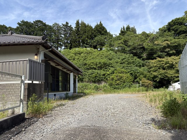 下田市　白浜のその他|前面道路から見た現地