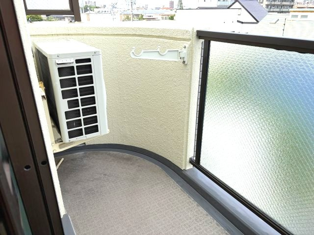 　ライオンズマンションレディース汐路のバルコニー