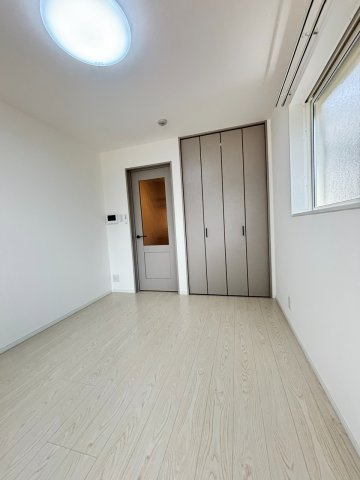 ナチュラルフロント住居の洋室