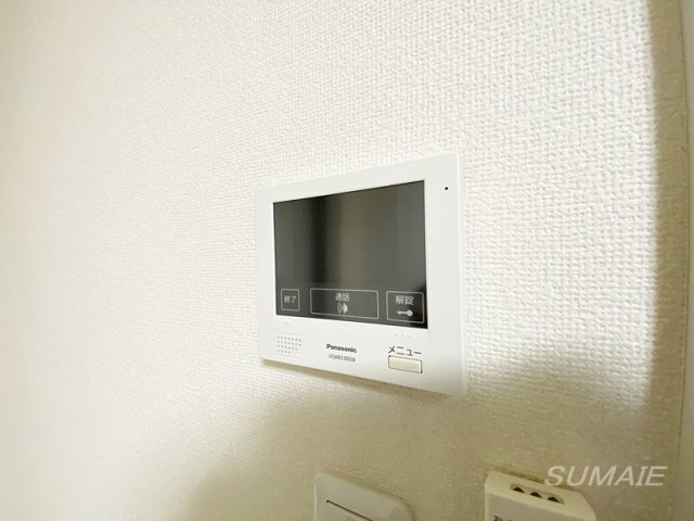 フォレストKのセキュリティ|モニター付きインターホンです☆