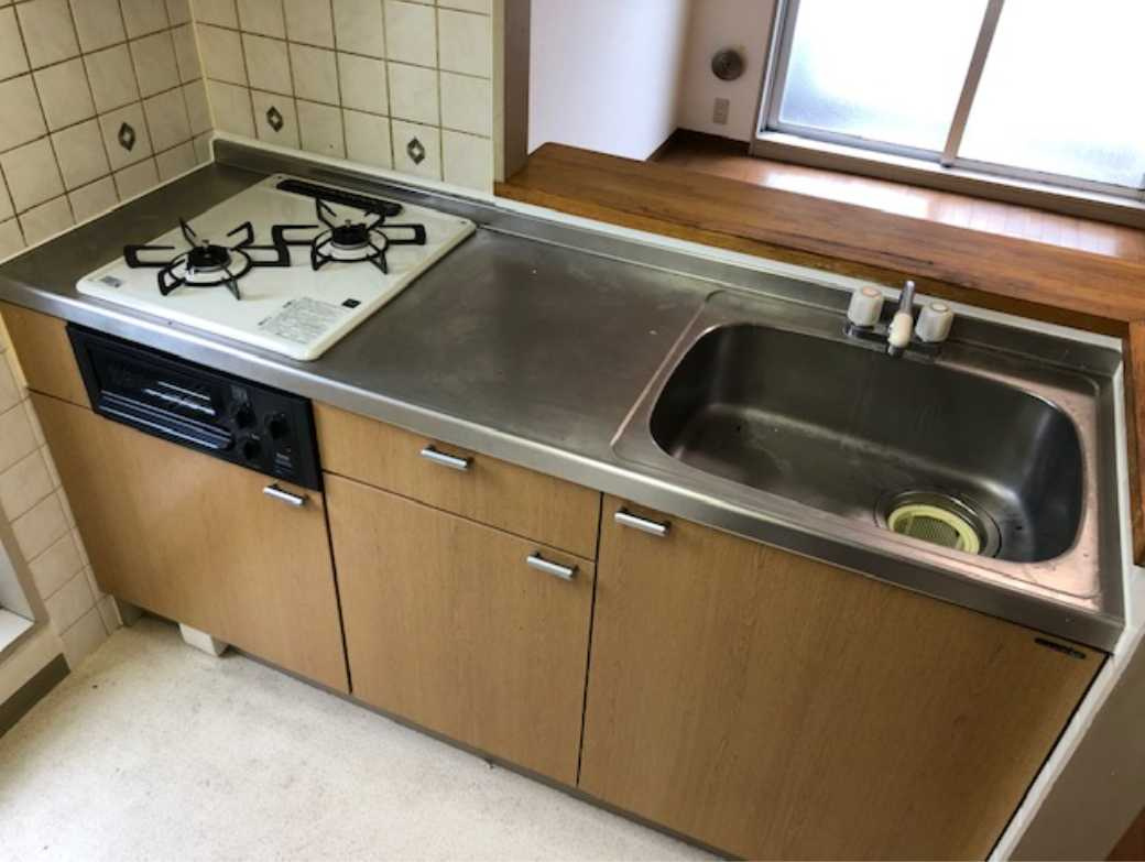 ヴェールフォンセ　オートロック　ロフト　トランクロッカーのキッチン
