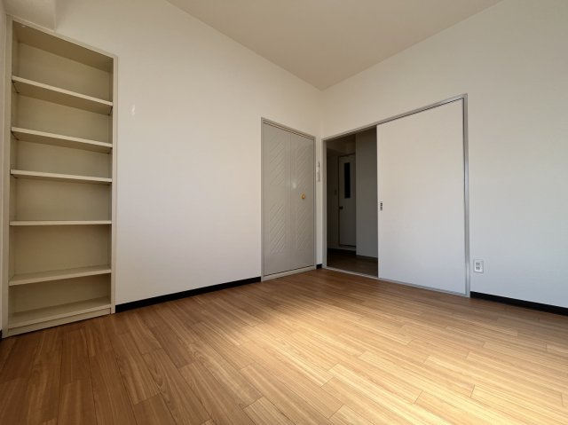 【寝室】ハッピーコート芦屋 