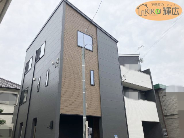 明石市二見町西二見　新築の外観