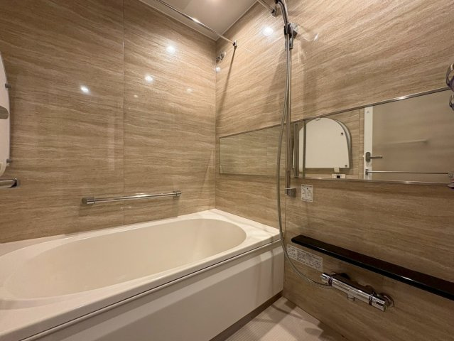 グランドメゾン新梅田タワー THE CLUB RESIDENCEの浴室|浴室