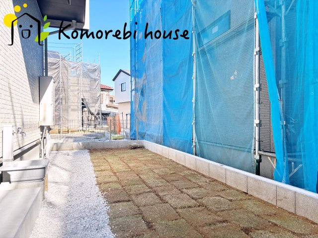 さいたま市見沼区南中野　ガーデンパーク　3期　新築一戸建て　ブルーミングガーデン　03の庭|10/11撮影