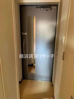 【玄関】 | トーシンフェニックス新横濱イクシール