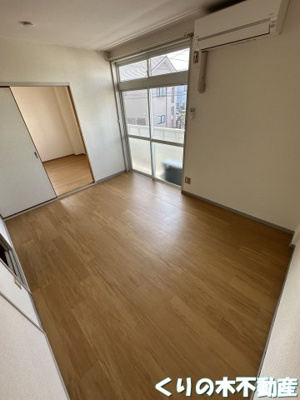 【洋室】 | グリーンアビタシオン | 反転タイプのお部屋です（現況を優先します）