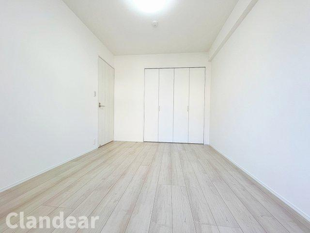 ライオンズマンション亀有第六の洋室|ドキドキの新生活も、安心してスタート。ぴったりの住まいを見つけませんか？クランディアが一緒に住まい選びをサポートします‼　まずは、お気軽にお問合せください　＃クランディア