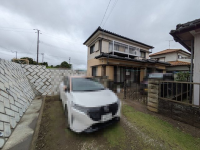 【前面道路含む現地写真】 | 八街市八街ほ　続き和室　4LDK