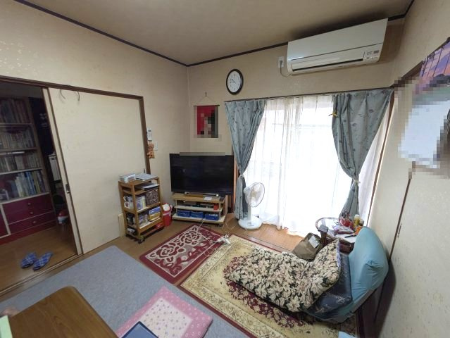 【居間・リビング】 | 八街市八街ほ　続き和室　4LDK