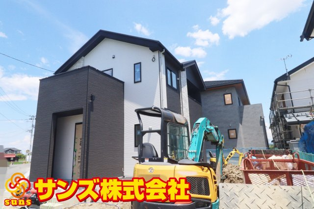 郡山市東原２丁目　　　  １号棟　　　富田東小学校、富田中学区　の外観|南西側から見た外観♪