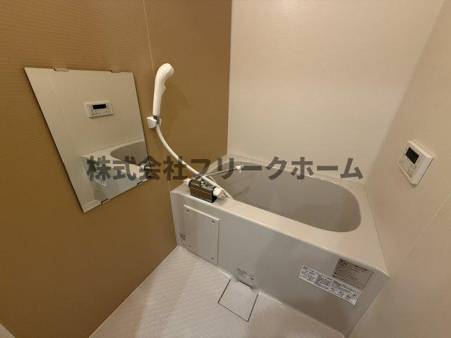 三鷹市牟礼４丁目のアパートの浴室