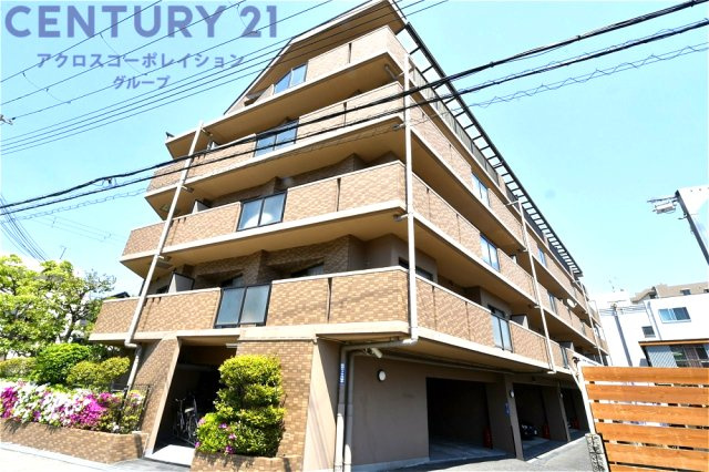 鉄筋コンクリート造5階建て