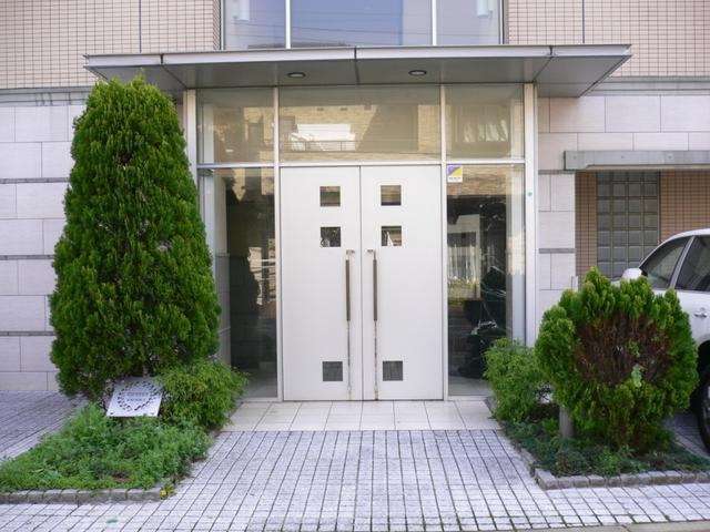 OZAREA一之江1のエントランス