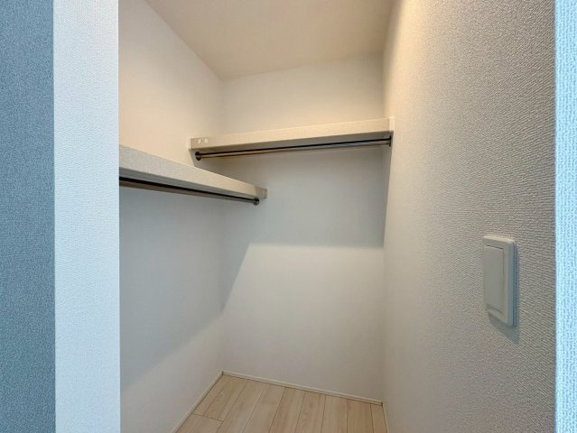 「３帖の畳コーナー付」高知市東城山町3号棟　新築一戸建てのバルコニー|洗濯物や布団干しにも便利なワイド設計。心地よい風と光を感じられます。