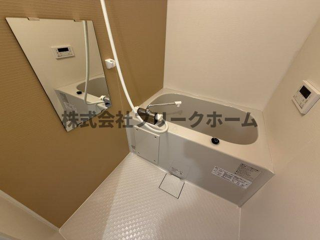 三鷹市牟礼４丁目のアパートの浴室