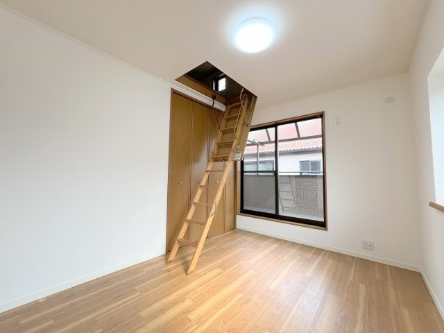 昭島市美堀町2丁目　中古戸建の洋室|【洋室1】6帖