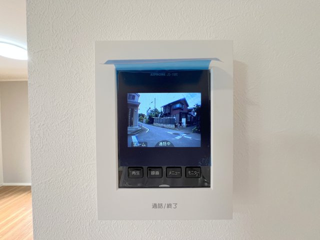 昭島市美堀町2丁目　中古戸建のセキュリティ|来訪者の顔を映像で確認できるTVモニター付きインターホン。安心・安全な暮らしをサポートします。