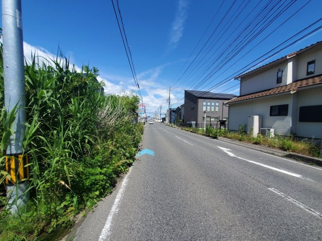 新潟市西区大野の前面道路含む現地写真
