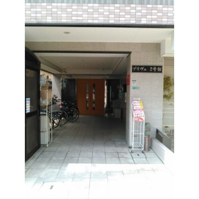 【エントランス】 | プリヴェ2号館 | ゆとりのあるエントランスです
