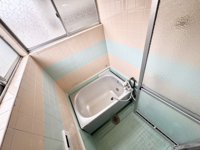 栄町３丁目１４８貸家の浴室