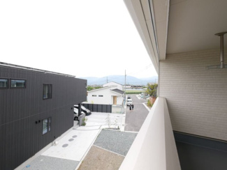 【展望】 | 中央市井之口 新築戸建全2棟 2号棟 常永駅歩7分 車3台 | バルコニーから西側を望む