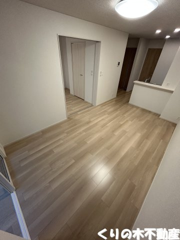 【居間・リビング】 | リヴェール | こちらの居間で趣味の時間をお楽しみください