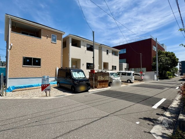 「LDK19帖超」高知市南金田第1　3号棟の前面道路含む現地写真|5/9撮影