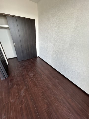 プレジオ塚本ASIANの寝室