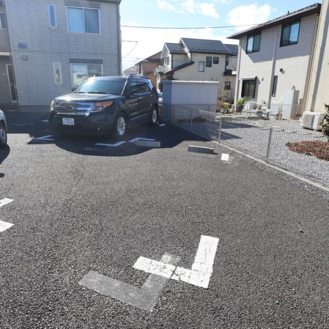 ウィズハイムKⅡの駐車場
