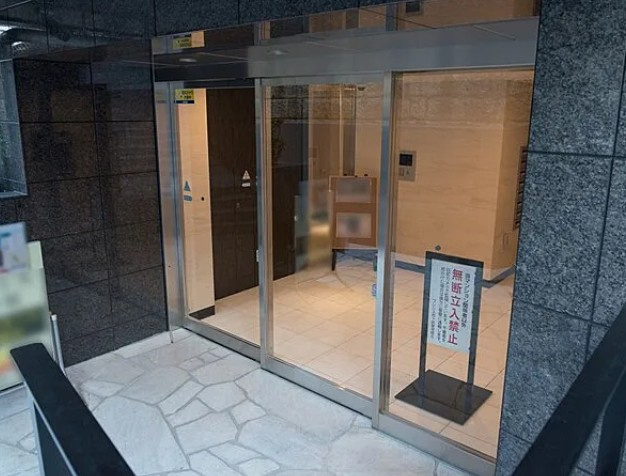 プレシス西ヶ原のエントランス