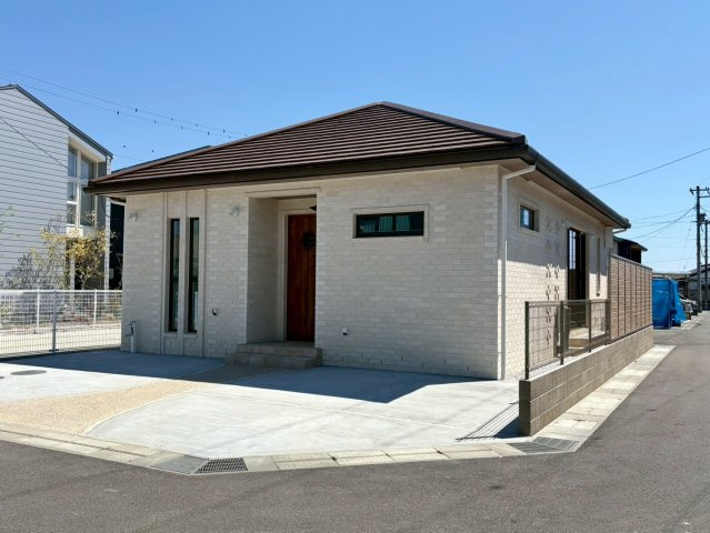 「角地で日当たり良し」南国市大そね甲B号地　平屋新築一戸建ての外観|角地にあり、陽当たり・風通りともに良好です
